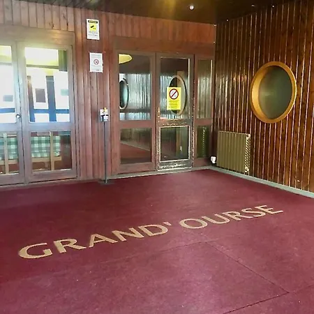Nel Condominio La Grand Ourse Di Cervinia